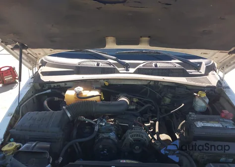 2004 Jeep Liberty Sport from USA, damaged, VIN 1J4GK48K14W311326